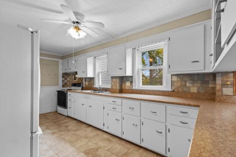 19 Coombs Street Middleborough MA 02346