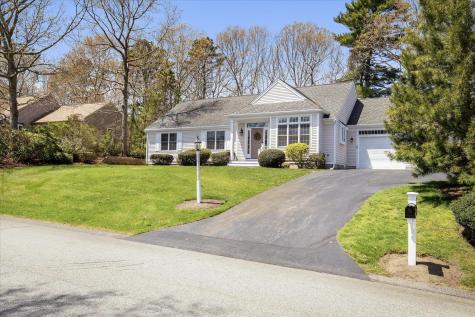 11 Snead Drive Mashpee MA 02649