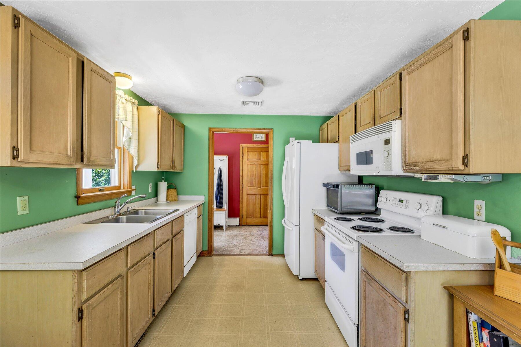 25 Great Woods Road Plymouth MA 02360