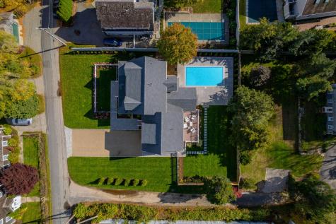 21 Cockachoisett Lane Barnstable MA 02655