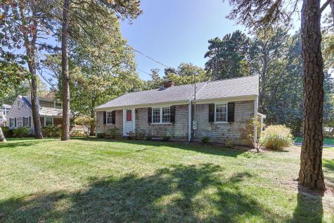 25 Robbins Road Harwich MA 02645