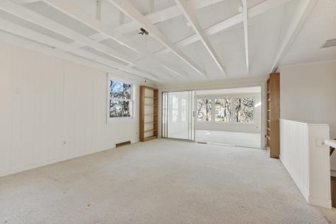 6 Stanley Place Barnstable MA 02601