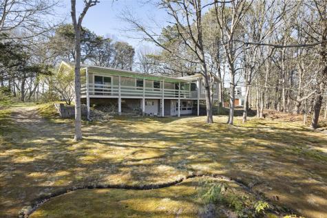 6 Stanley Place Barnstable MA 02601
