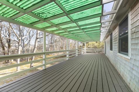 6 Stanley Place Barnstable MA 02601