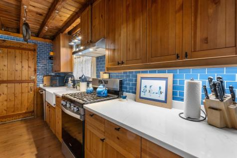 1 Great Hill Road Sandwich MA 02563