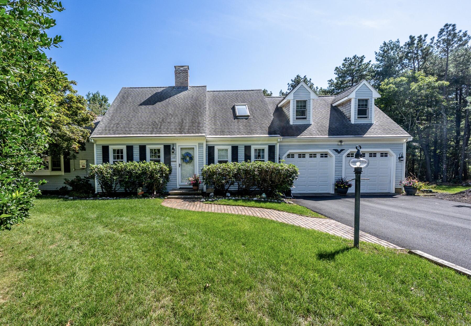 10 Oxfordshire Place Mashpee MA 02649