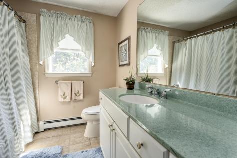10 Oxfordshire Place Mashpee MA 02649