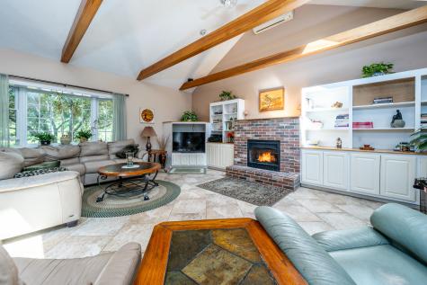 10 Oxfordshire Place Mashpee MA 02649