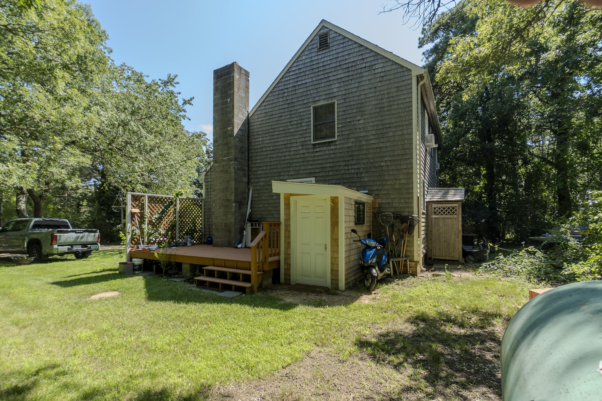 2 Winemack Street Oak Bluffs MA 02557