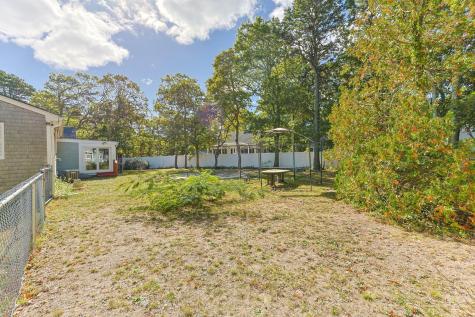 21 Brian Lane Barnstable MA 02601