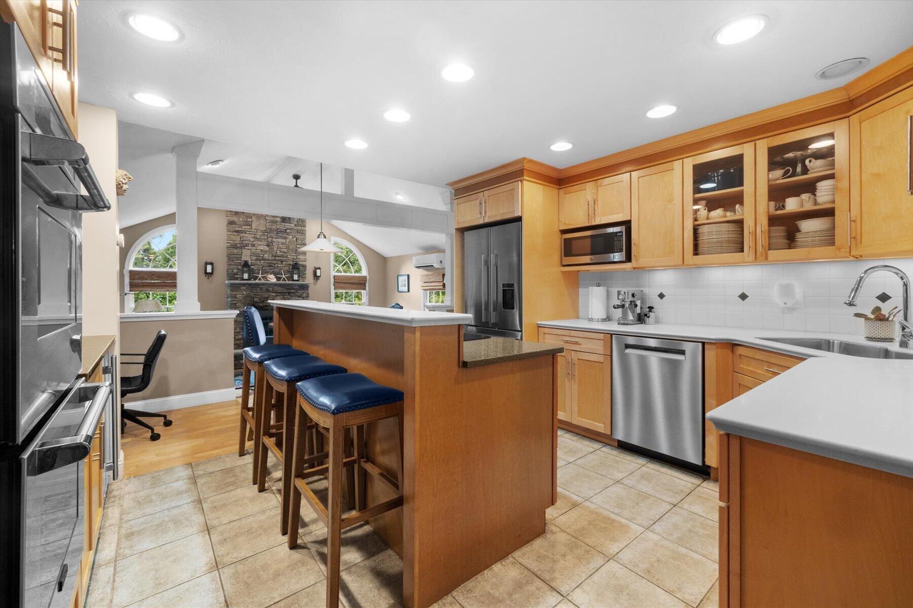 13 Bayview Avenue Berkley MA 02779
