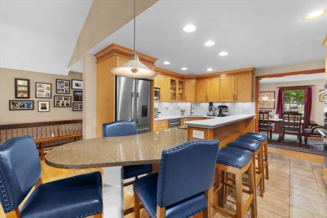 13 Bayview Avenue Berkley MA 02779