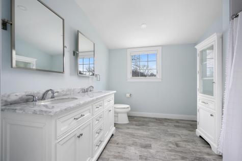 28 Old Colony Road Harwich MA 02645