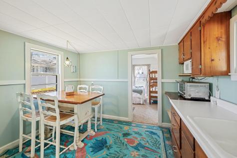 8 Stanley Road Mashpee MA 02649