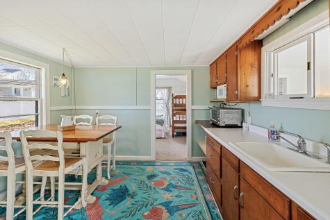 8 Stanley Road Mashpee MA 02649