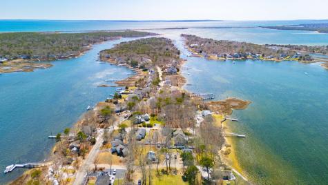 8 Stanley Road Mashpee MA 02649