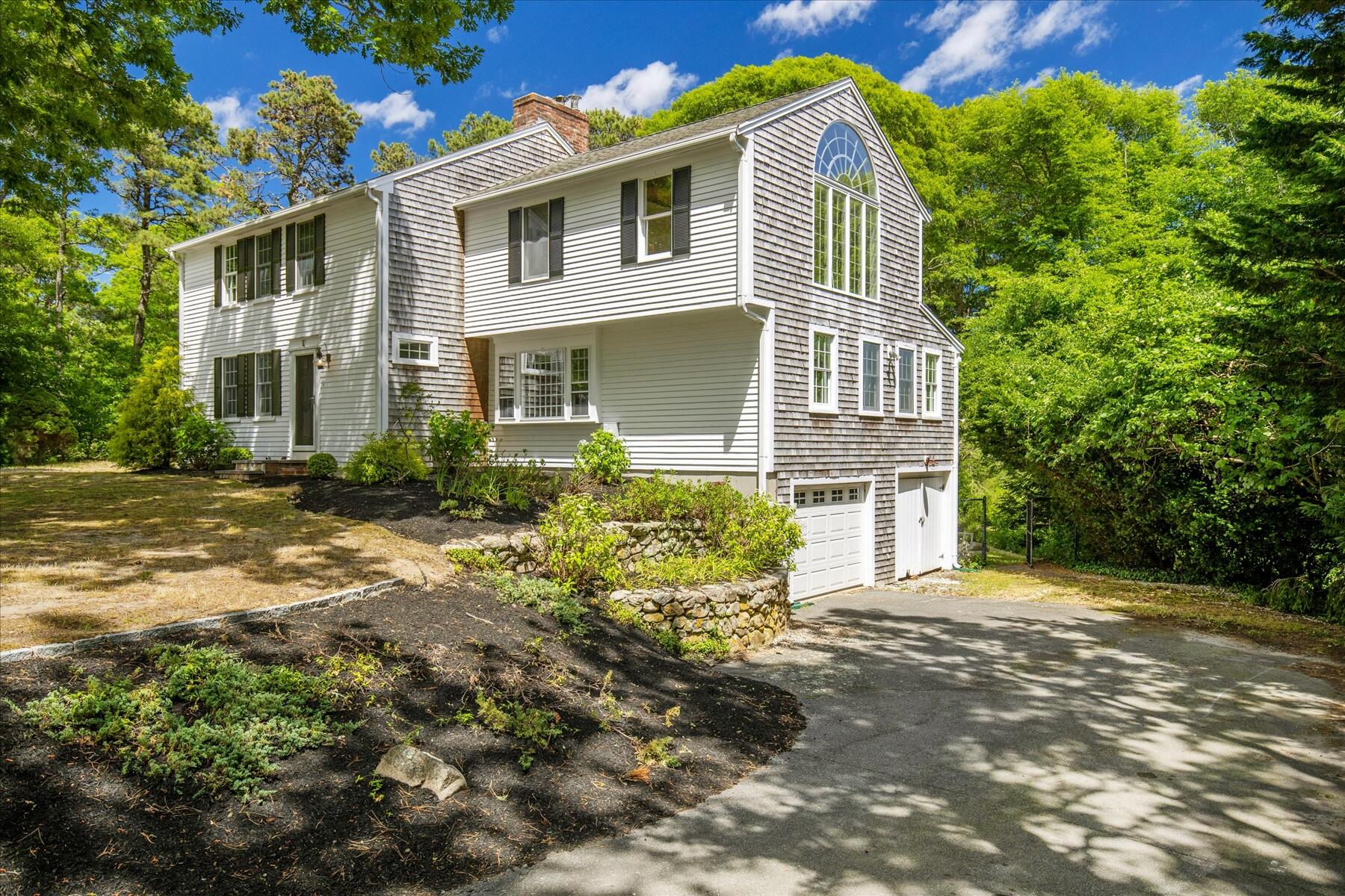 8 Winstons Path South Dennis MA 02660