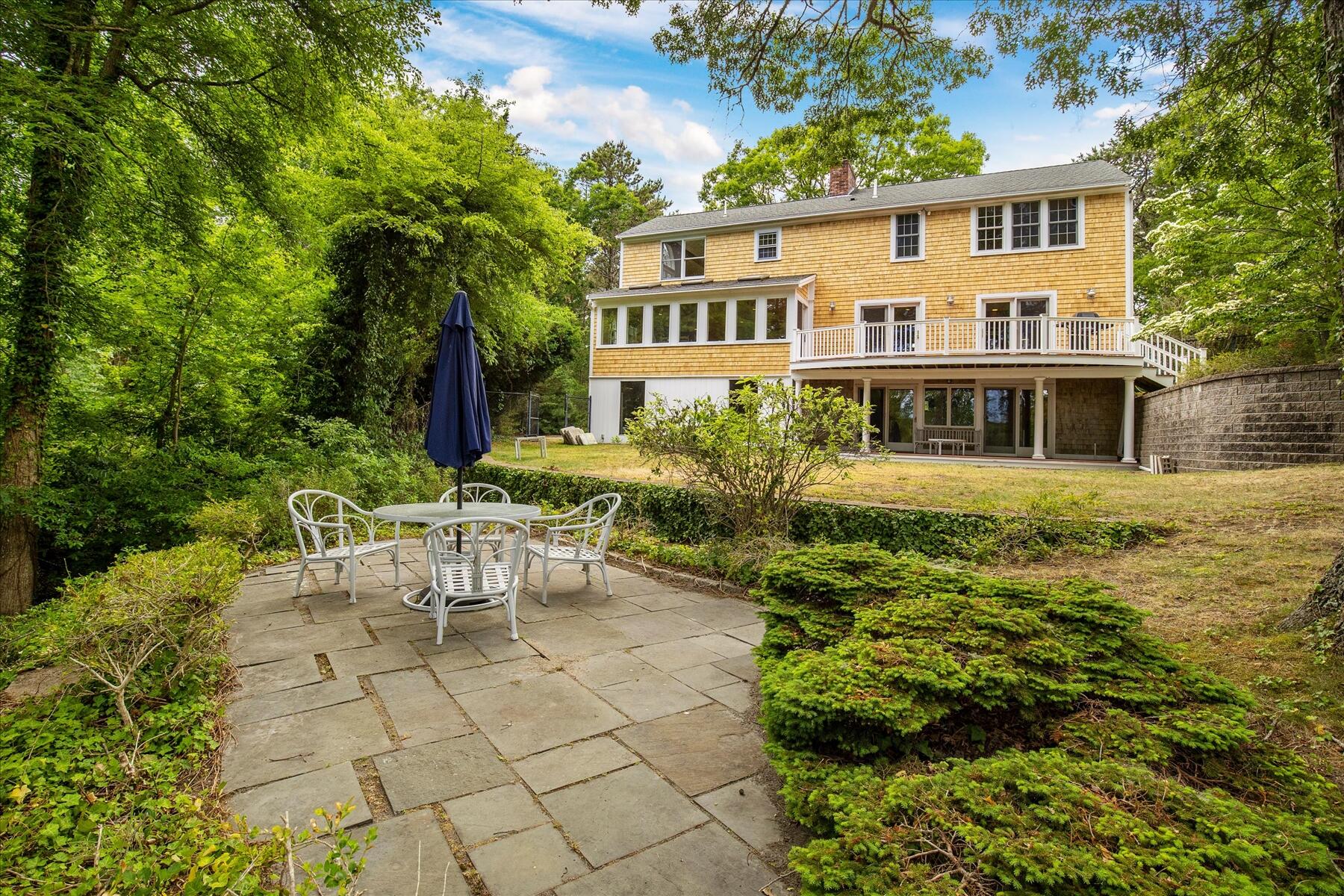 8 Winstons Path South Dennis MA 02660