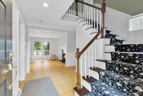 8 Winstons Path Dennis MA 02660