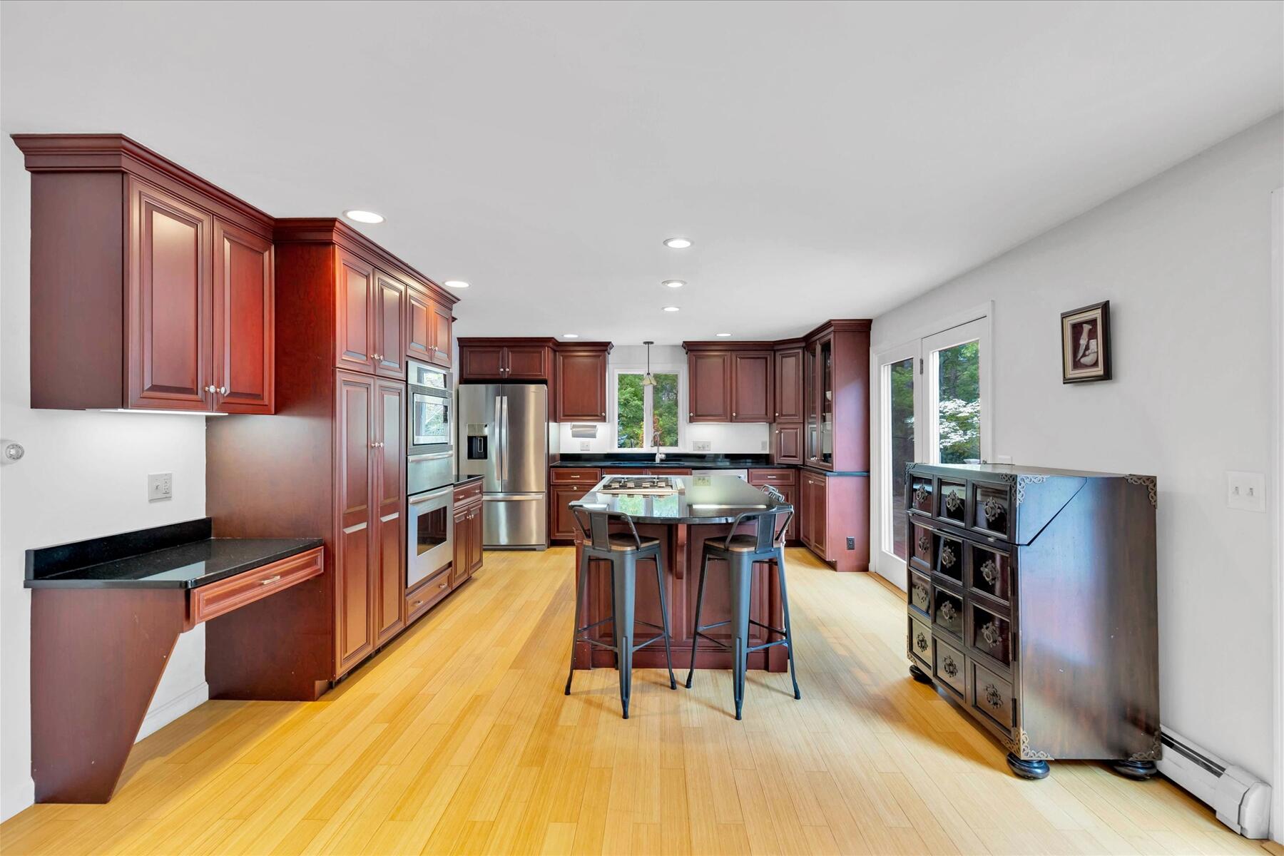 8 Winstons Path South Dennis MA 02660