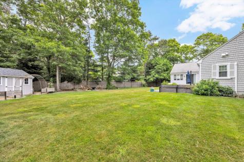 16 Pine View Drive Barnstable MA 02635