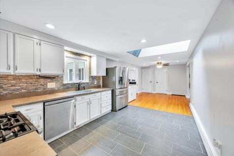16 Pine View Drive Barnstable MA 02635