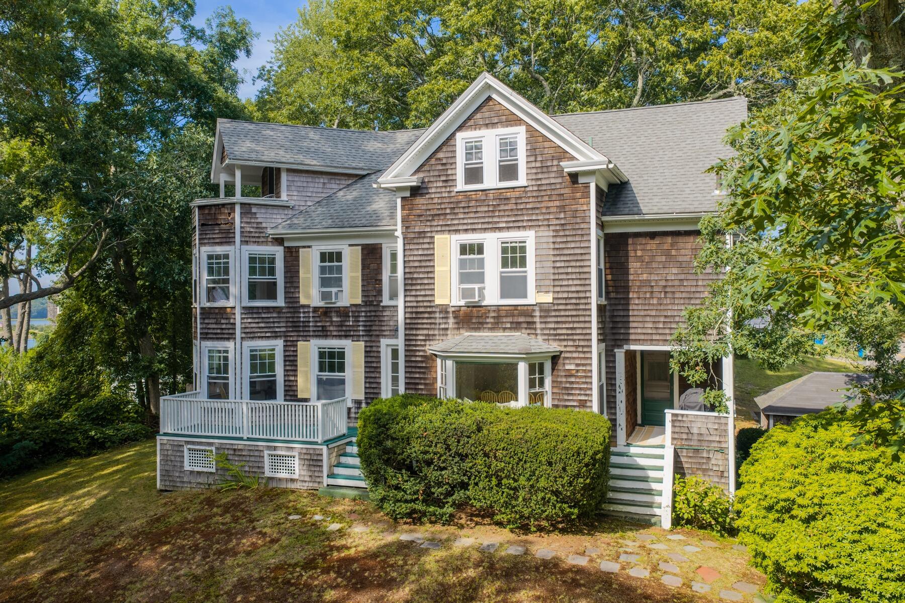 34 Pequossett Avenue North Falmouth MA 02556