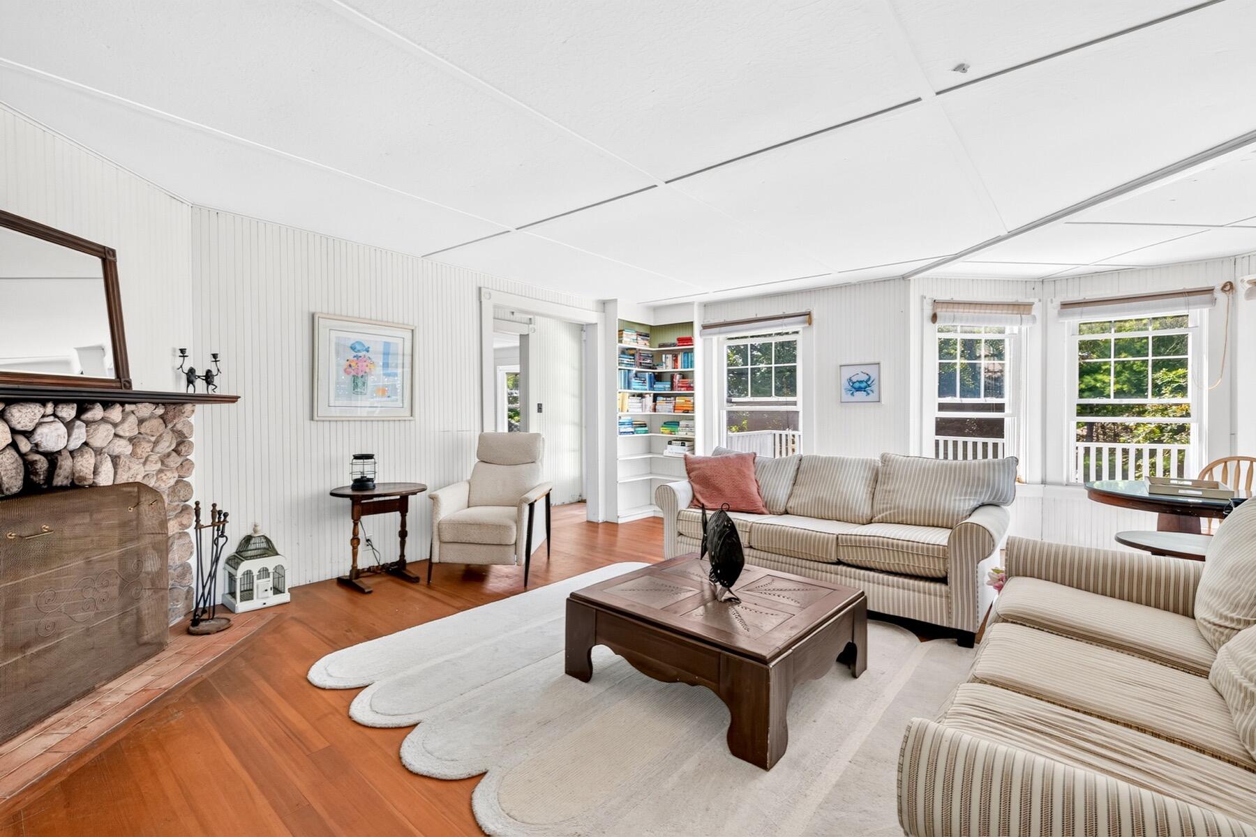 34 Pequossett Avenue North Falmouth MA 02556