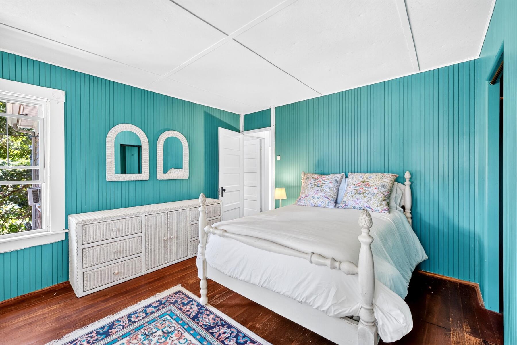 34 Pequossett Avenue North Falmouth MA 02556
