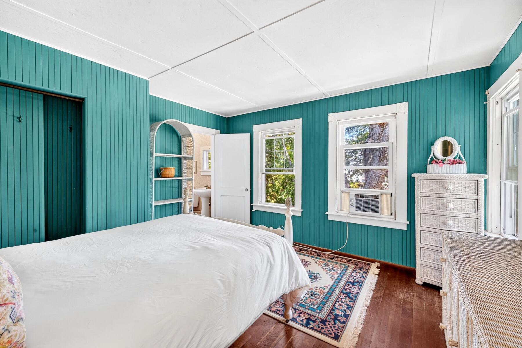 34 Pequossett Avenue North Falmouth MA 02556