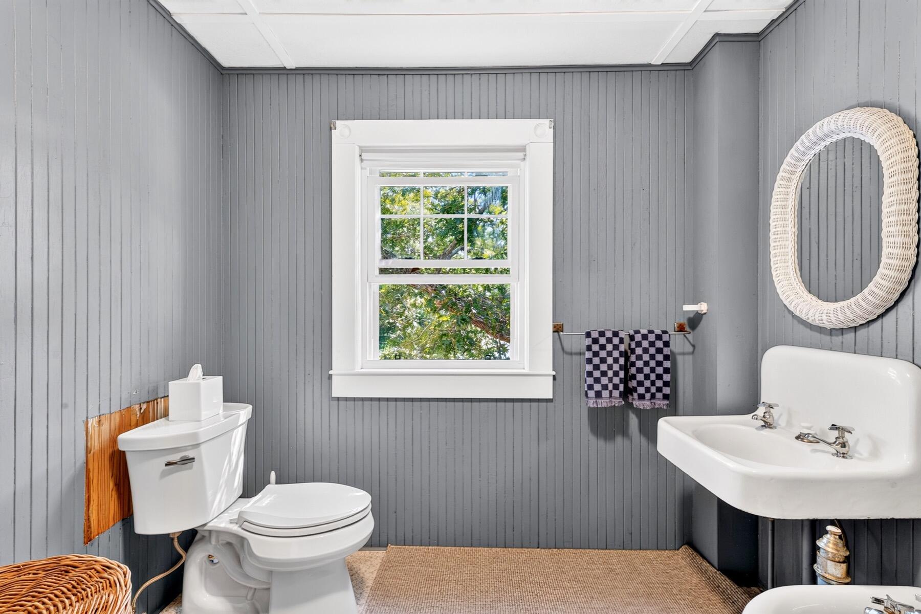 34 Pequossett Avenue North Falmouth MA 02556