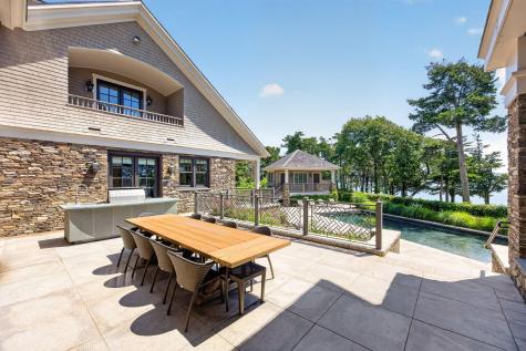 26 Greycourt Lane West Falmouth MA 02540
