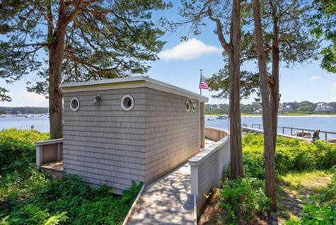 26 Greycourt Lane West Falmouth MA 02540