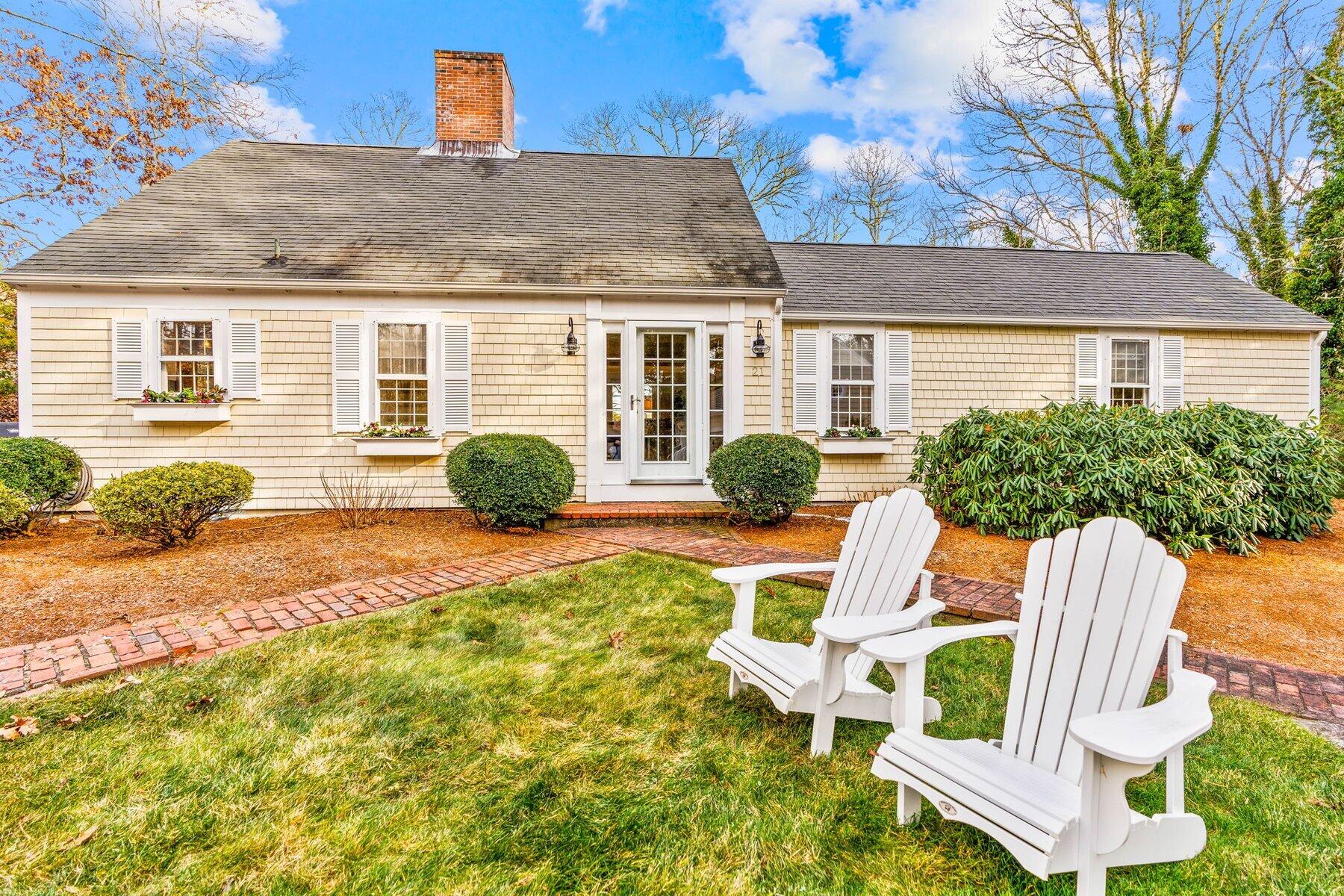 21 Fiddler Crab Lane Mashpee MA 02649