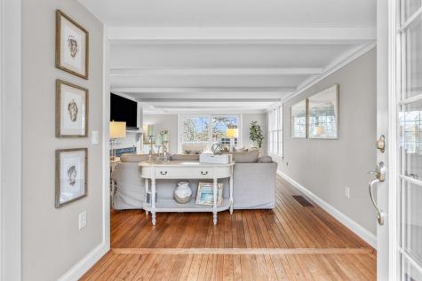 21 Fiddler Crab Lane Mashpee MA 02649