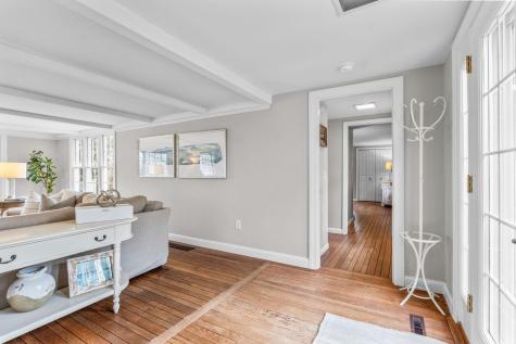 21 Fiddler Crab Lane Mashpee MA 02649