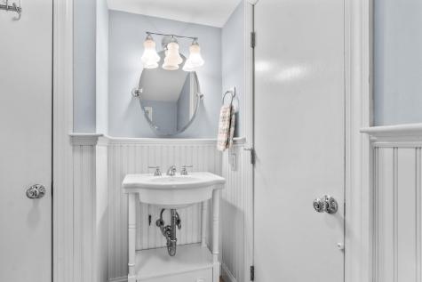 21 Fiddler Crab Lane Mashpee MA 02649