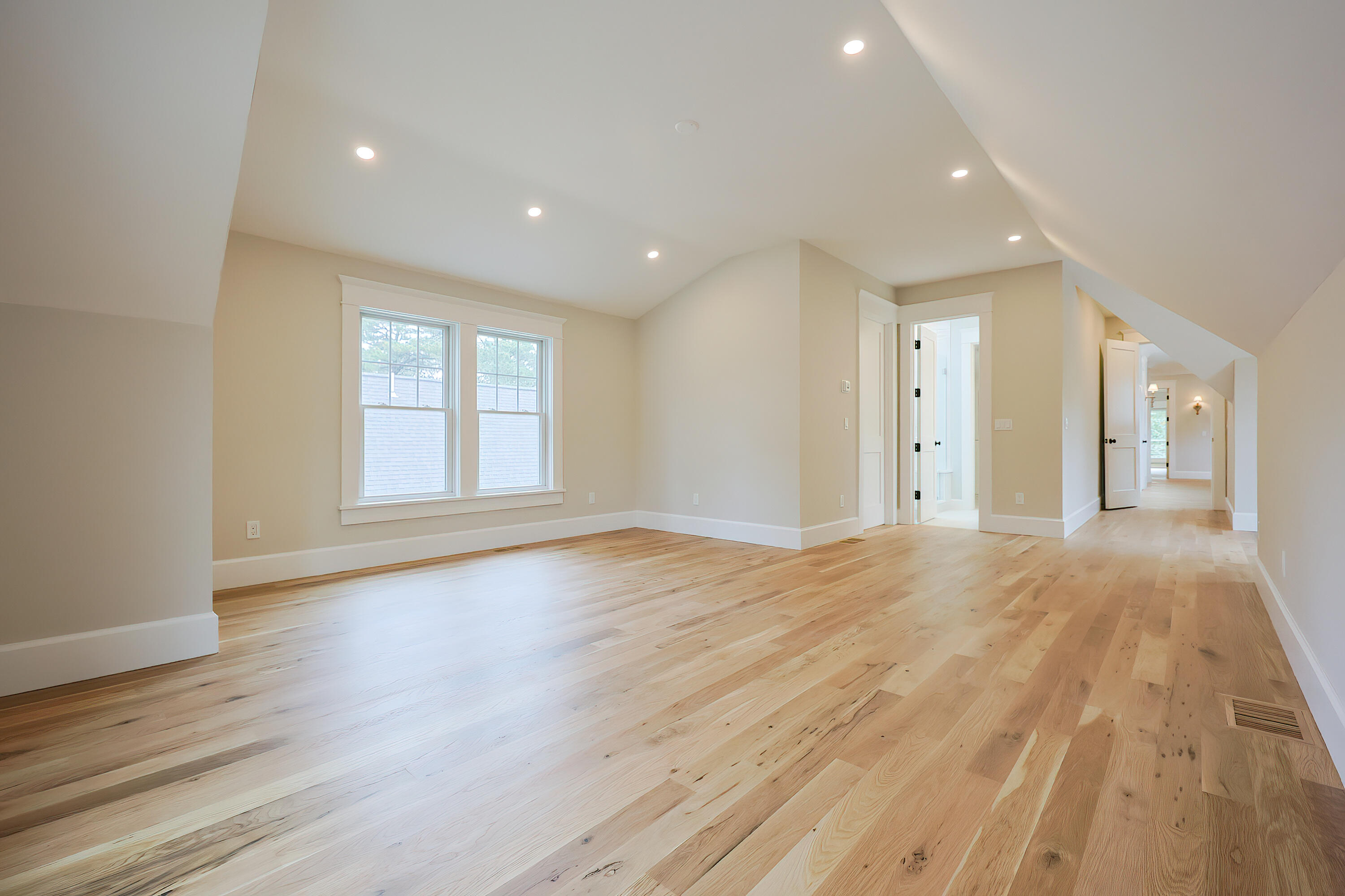 28 Quaker Run Road Mashpee MA 02649