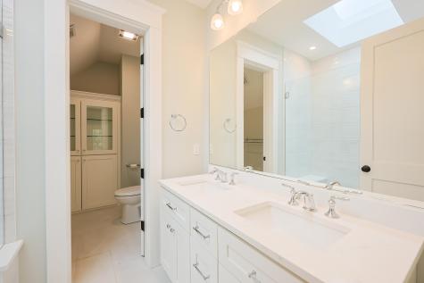 28 Quaker Run Road Mashpee MA 02649