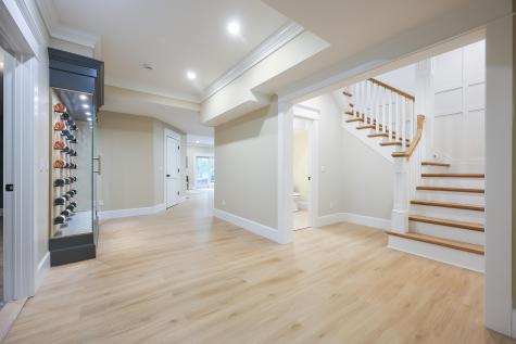 28 Quaker Run Road Mashpee MA 02649
