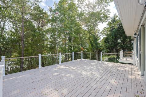 28 Quaker Run Road Mashpee MA 02649