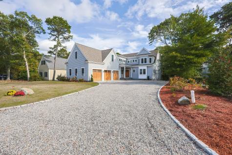 28 Quaker Run Road Mashpee MA 02649