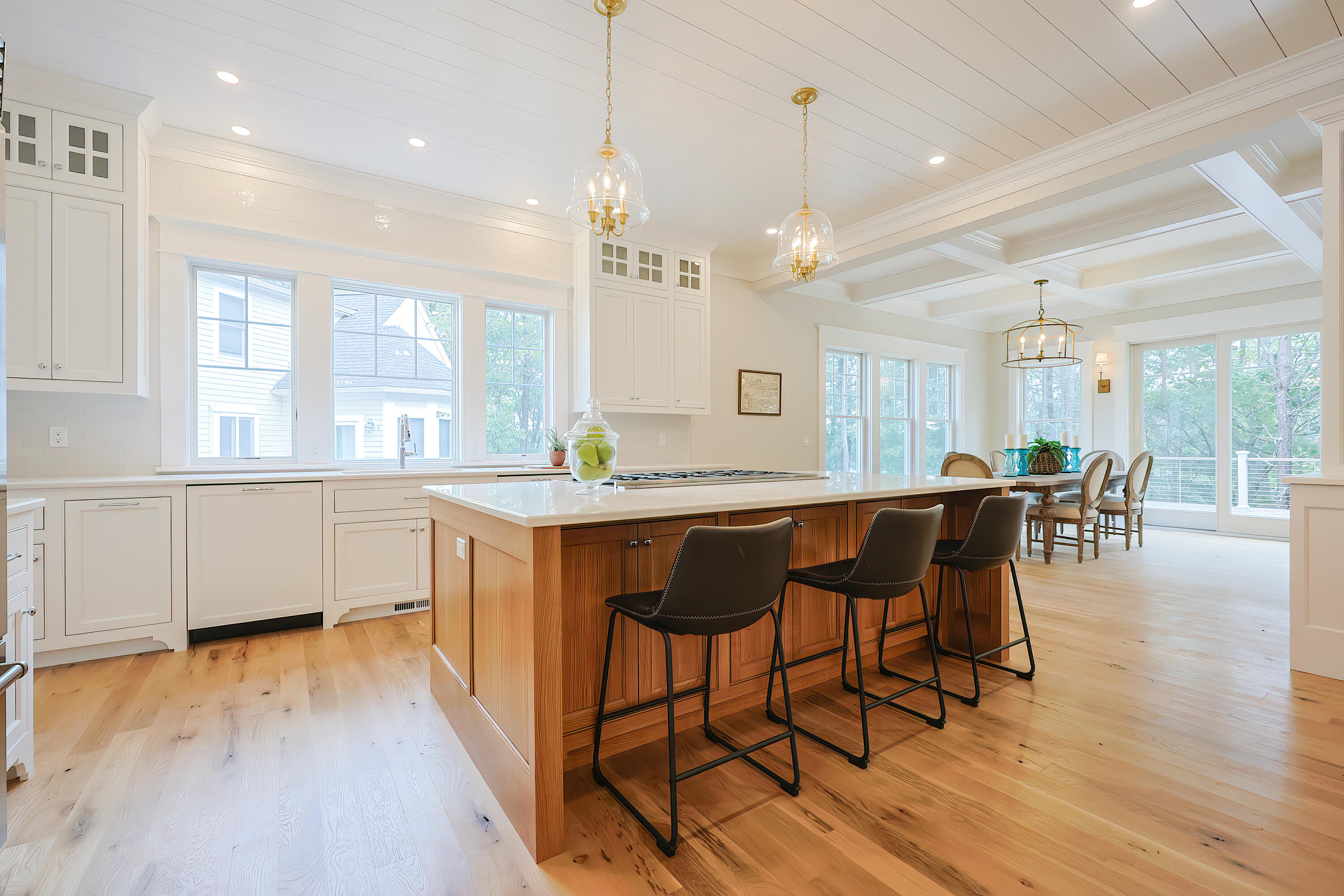 28 Quaker Run Road Mashpee MA 02649
