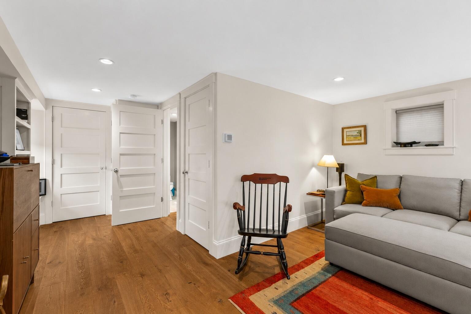 24 Cottage Street Provincetown MA 02657