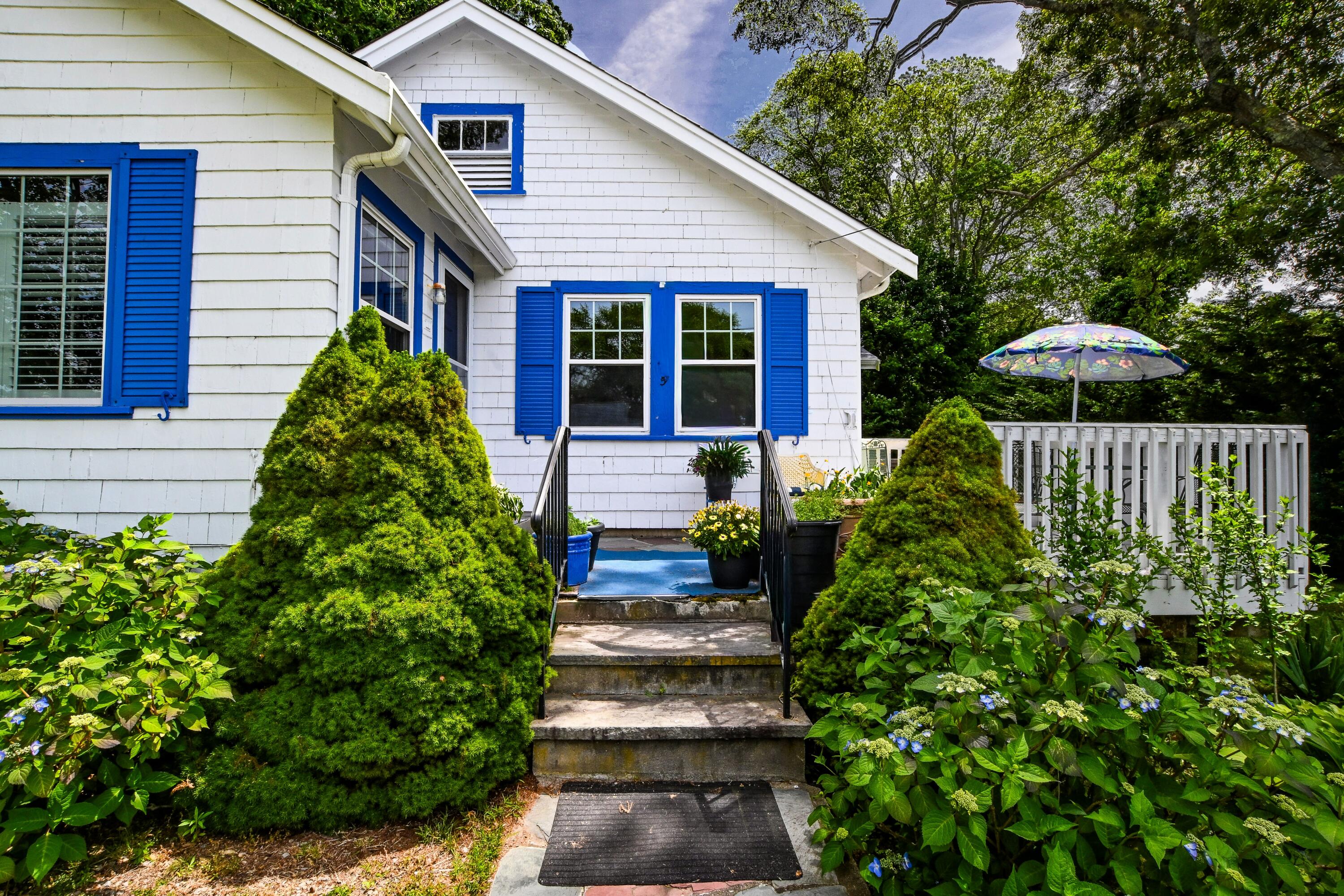 5 Hamlin Avenue Falmouth MA 02540