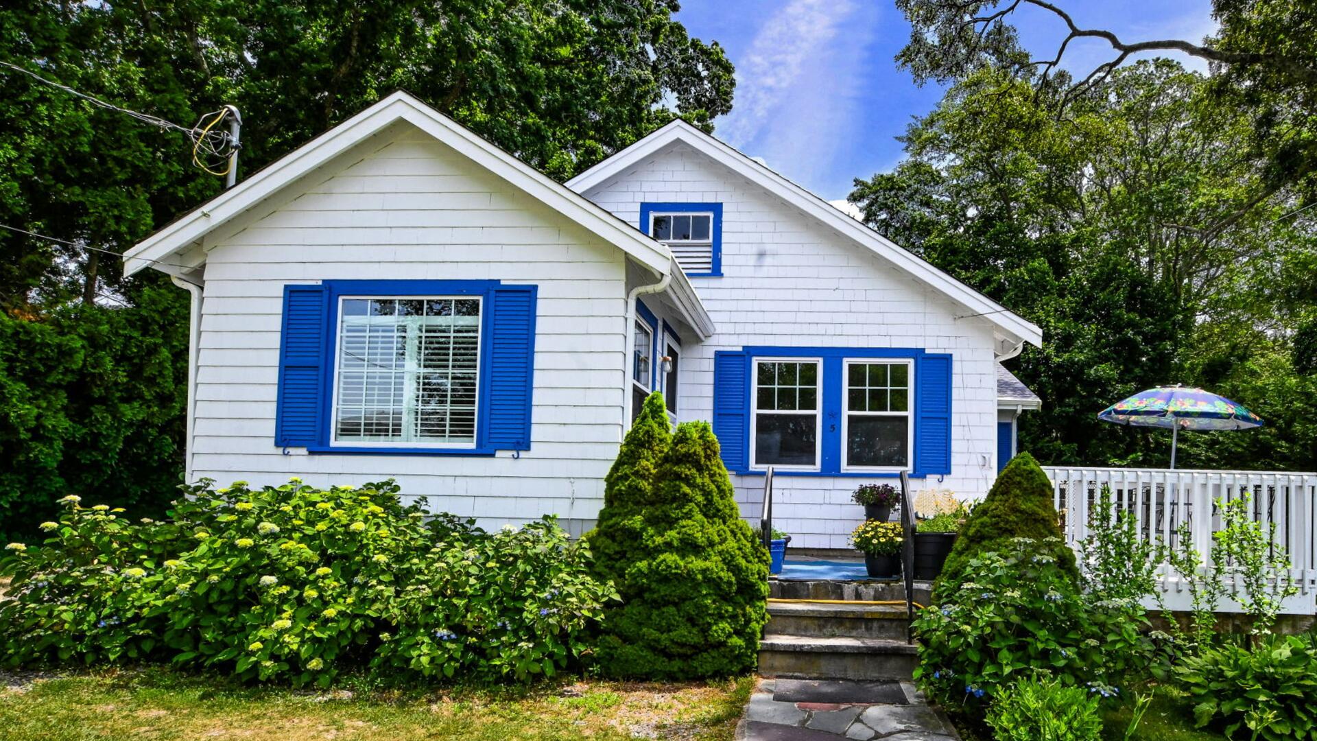 5 Hamlin Avenue Falmouth MA 02540