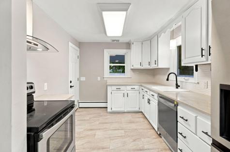 18 Murphy Road Hyannis MA 02601
