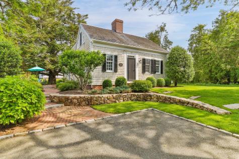 51 Shattuck Place MA 02633