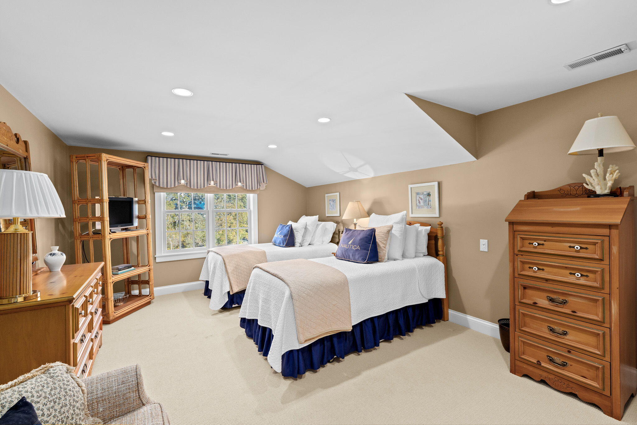 37 Five Gate Lane Falmouth MA 02540