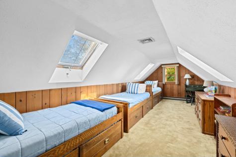 37 Five Gate Lane Falmouth MA 02540